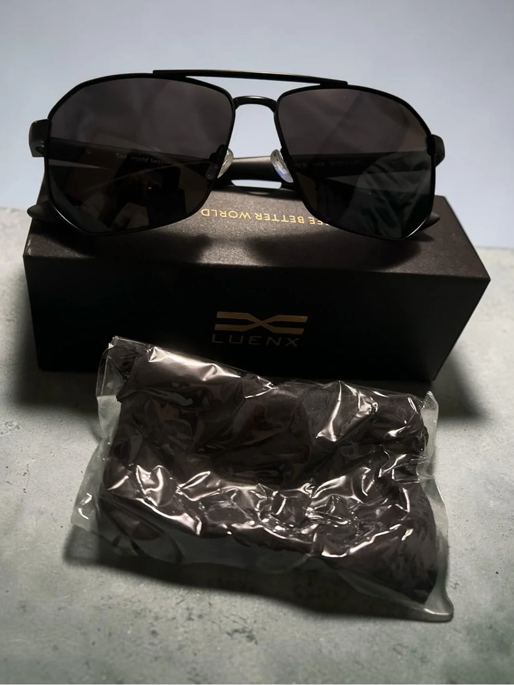Women’s Black Aviator Sunglasses - Polarized Lenses